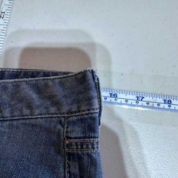 Express Women’s Low Rise Distressed Cuffed Denim Shorts Size 0 - Picture 6 of 9